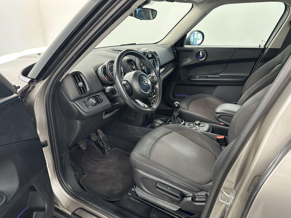 Mini Cooper 1.5 Baker Street