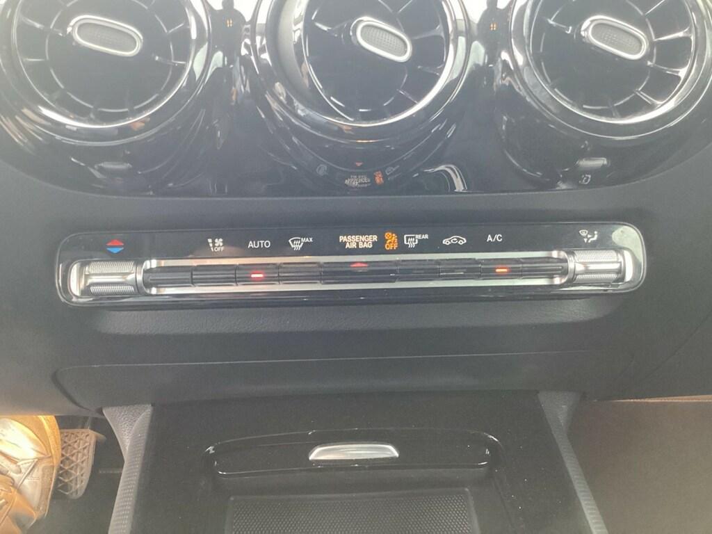 Mercedes GLA 180 d Progressive Advanced auto