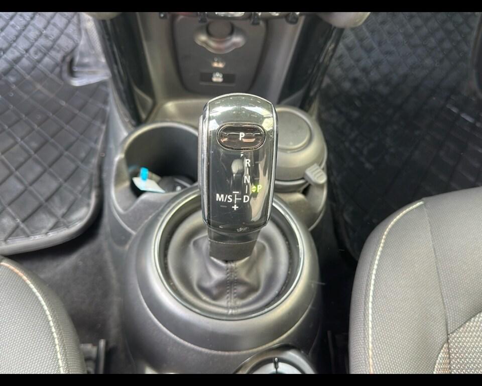 Mini Cooper 1.5 TwinPower Turbo Cooper Business DCT
