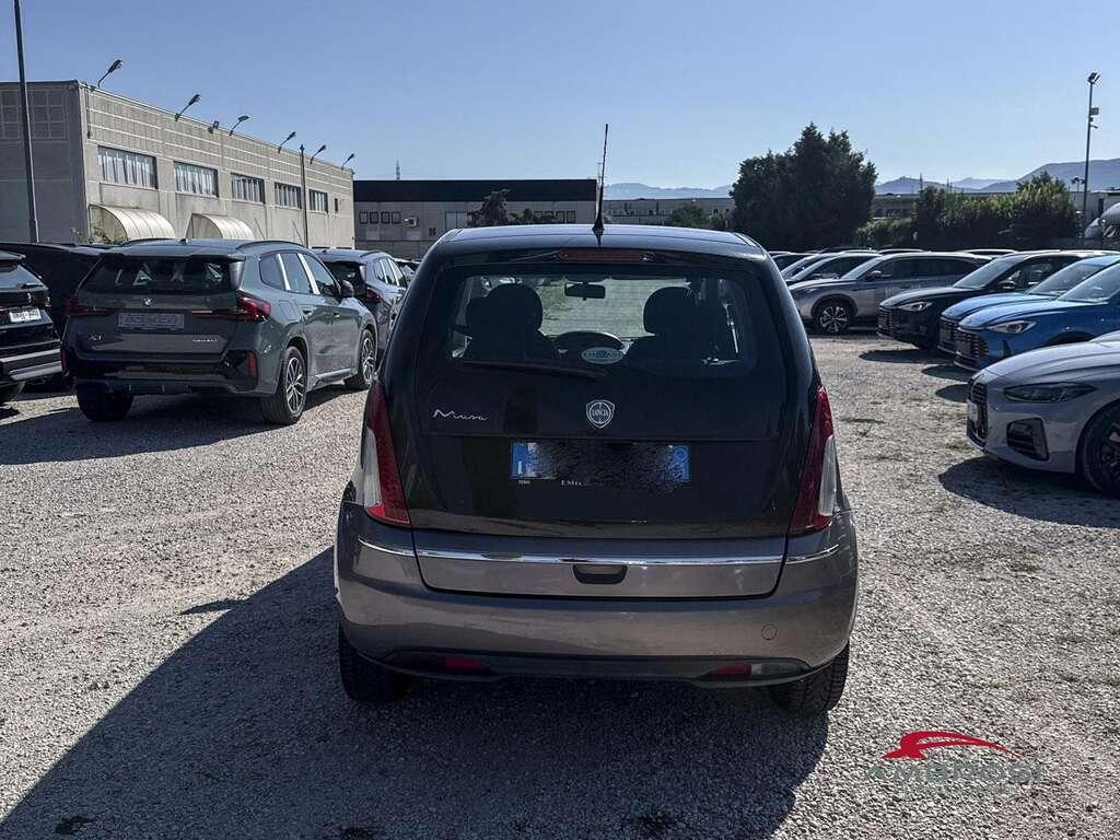Lancia Musa 1.4 16v Oro Plus E5