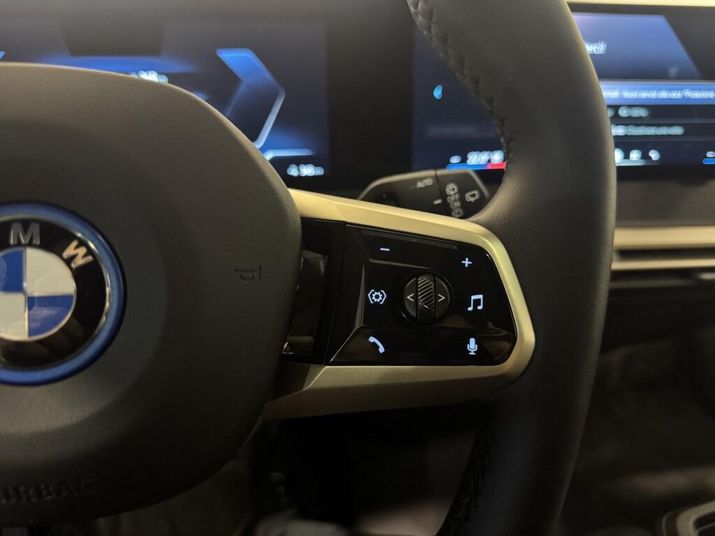 BMW iX xdrive40 pacchetto sportivo