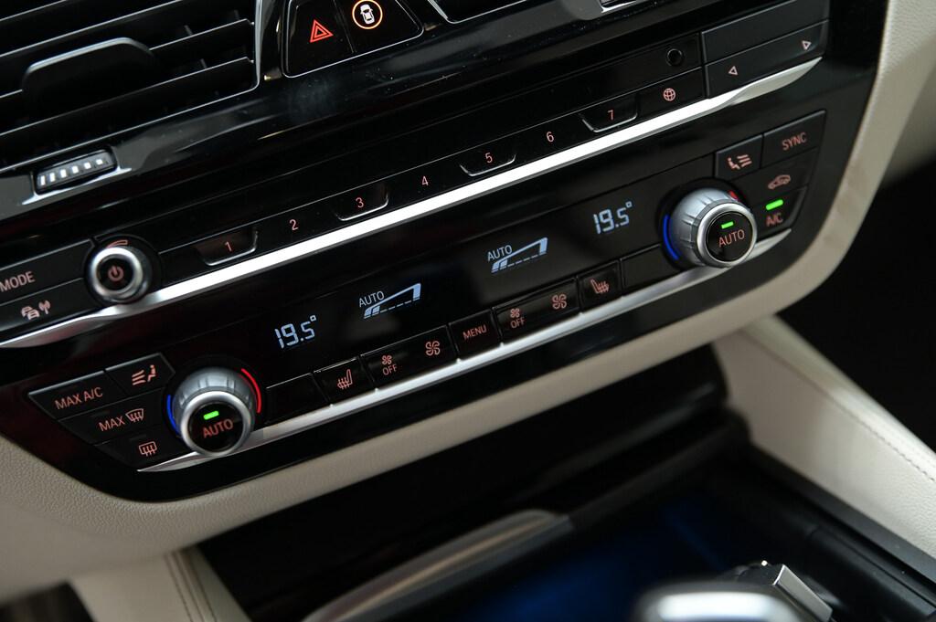 BMW Serie 5 530e Touring xdrive Msport auto