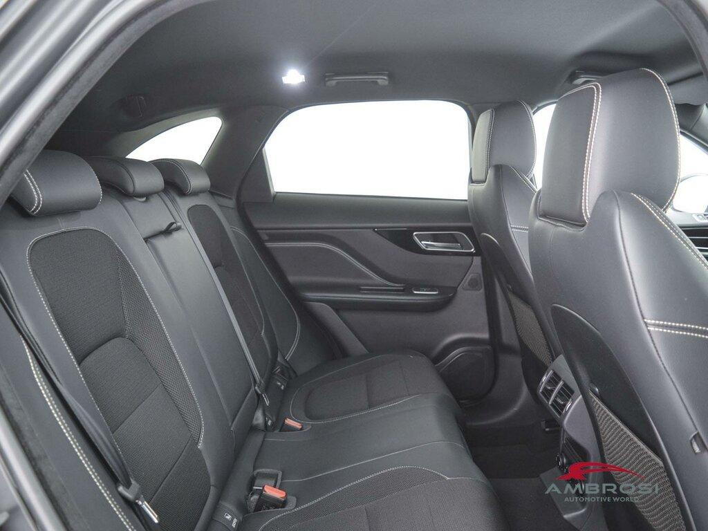 Jaguar F-Pace 2.0d i4 R-Sport awd 180cv auto my18