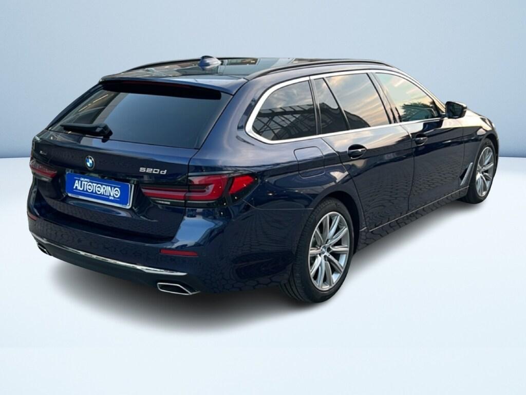 BMW Serie 5 520d Touring mhev 48V xdrive Luxury auto