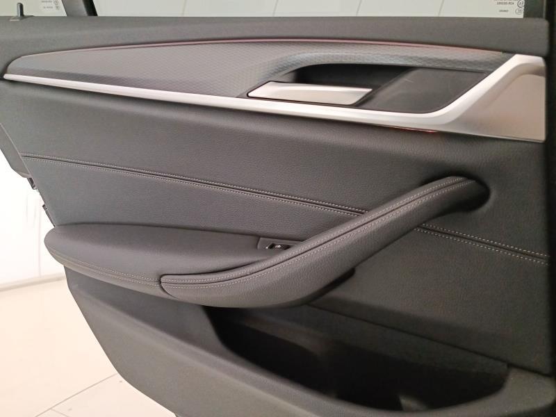 BMW Serie 5 530d Touring mhev 48V xdrive Msport auto