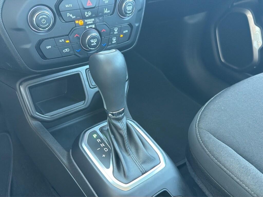 Jeep Renegade 1.5 turbo t4 mhev Summit 2wd dct
