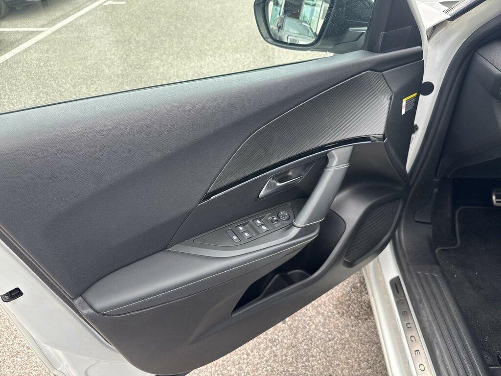 Peugeot 2008 1.5 bluehdi GT Line s&s 130cv eat8