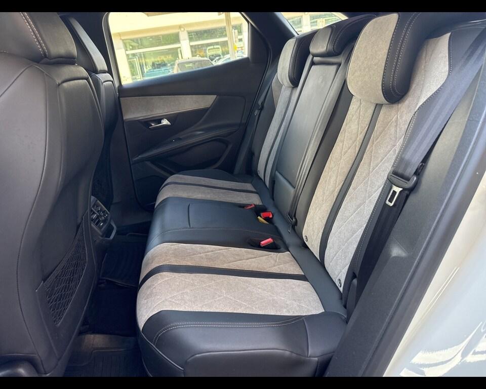 Peugeot 3008 1.6 hybrid4 GT Line 300cv e-eat8