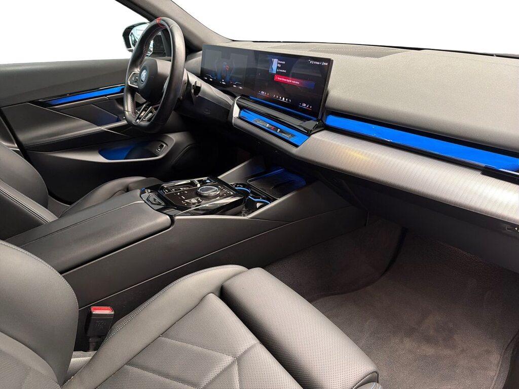 BMW i5 M i5 Touring M60 M Sport Pro