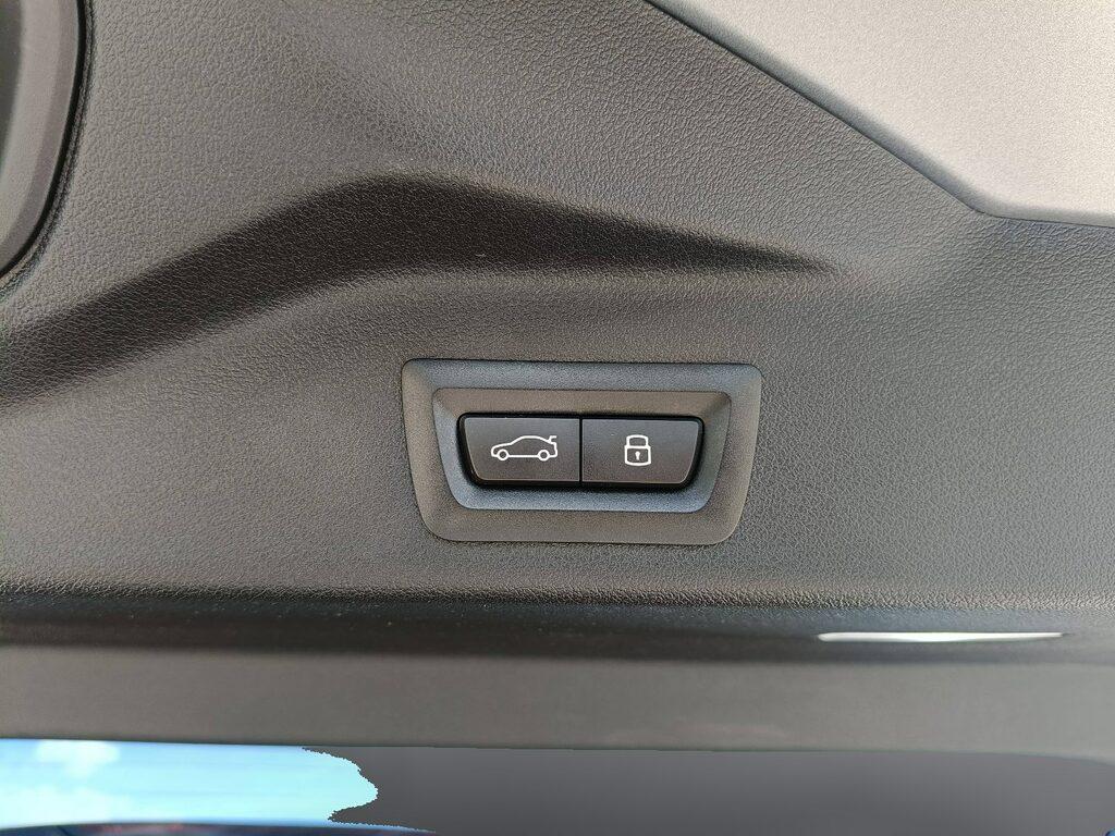 BMW X5 M X5 M60i auto