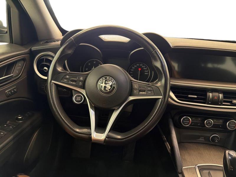 Alfa Romeo Stelvio 2.2 t Executive Q4 210cv auto my19