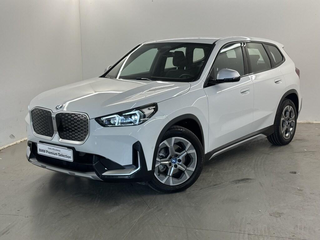 BMW iX1 edrive 20 X-Line