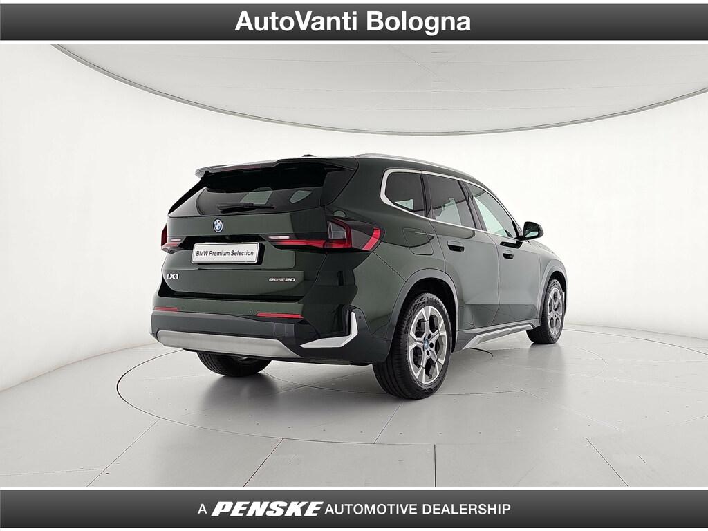BMW iX1 edrive 20 X-Line
