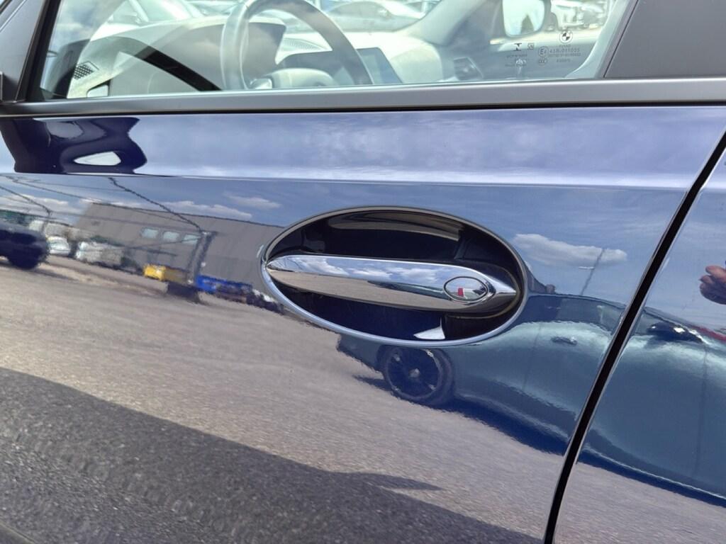 BMW Serie 3 320d mhev 48V xdrive auto