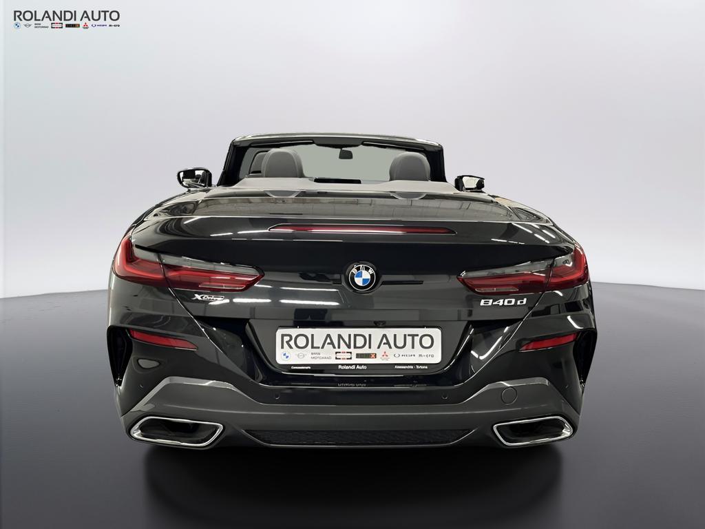 BMW Serie 8 840d Cabrio mhev 48V xdrive Individual Composition Msport auto