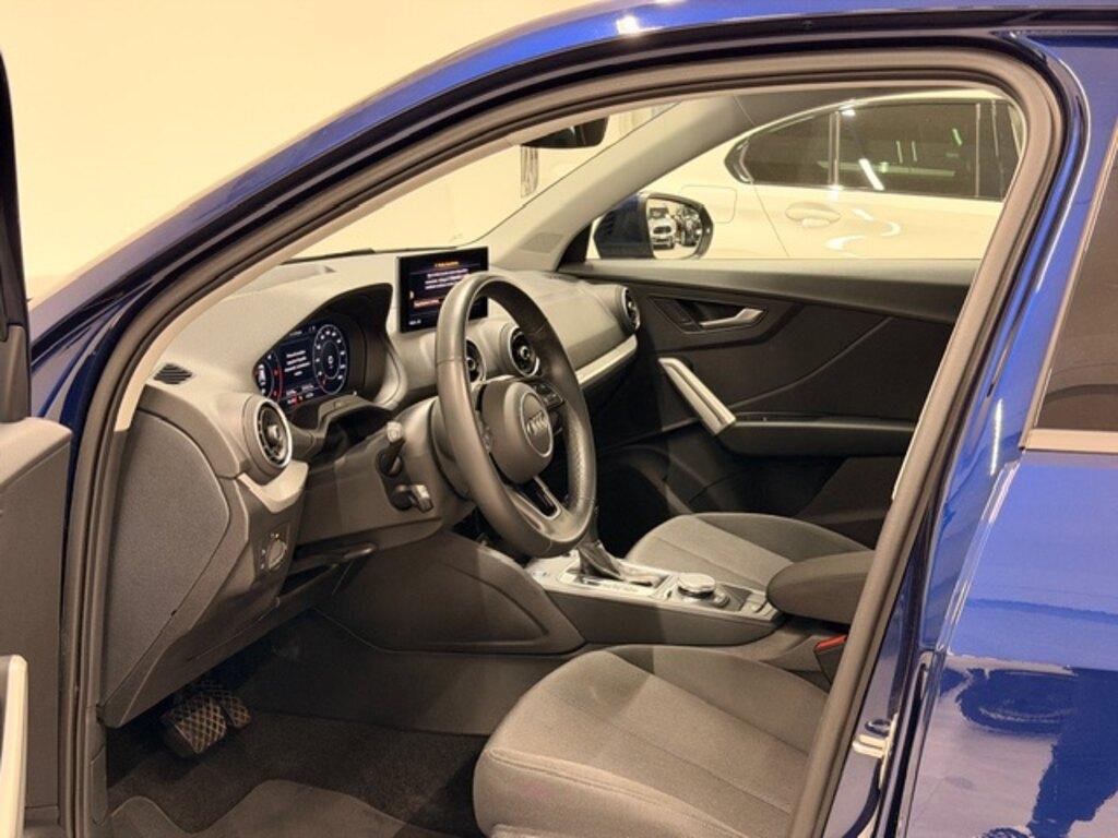 Audi Q2 35 2.0 tdi Identity Black s-tronic