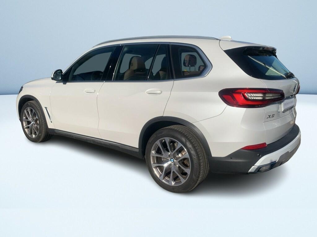 BMW X5 xdrive30d mhev 48V xLine auto