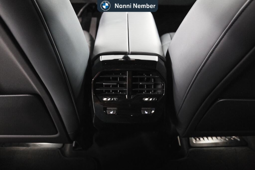 BMW iX xdrive40 pacchetto sportivo