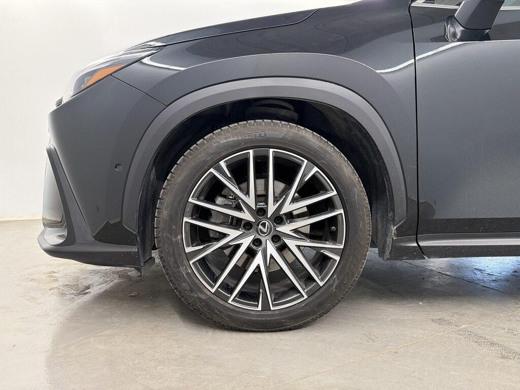 Lexus NX 2.5 plug-in Luxury 4wd e-cvt