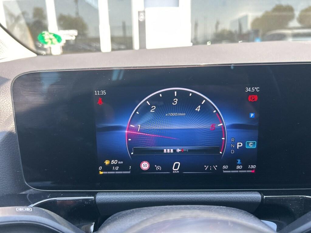 Mercedes GLA 180 d Progressive Advanced auto