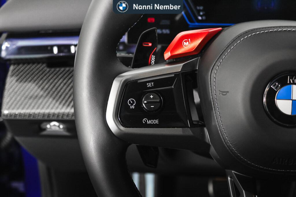 BMW M5 4.4 727cv auto