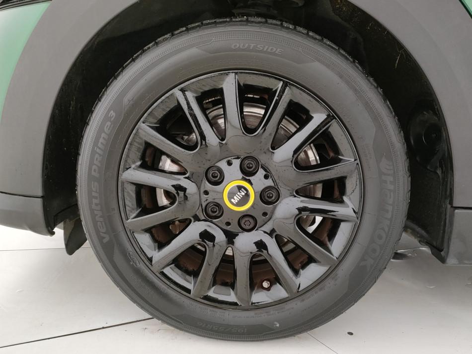 Mini Cooper SE 3p Classic auto