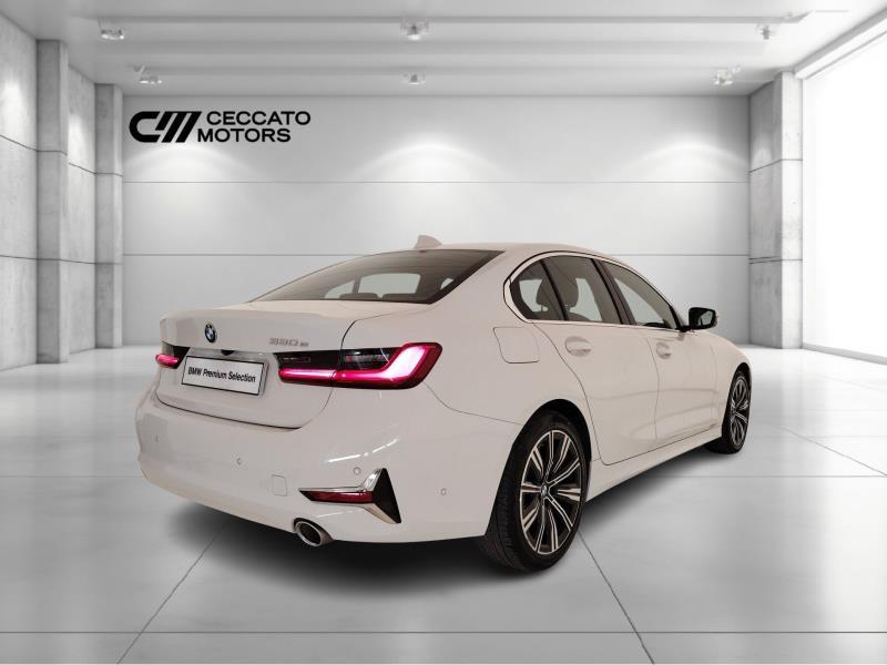 BMW Serie 3 330e Luxury auto