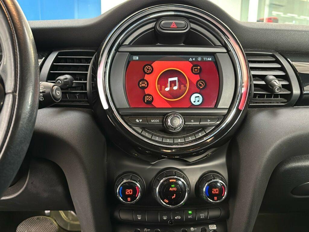 Mini Cooper D 1.5 TwinPower Turbo Cooper D Hype DCT