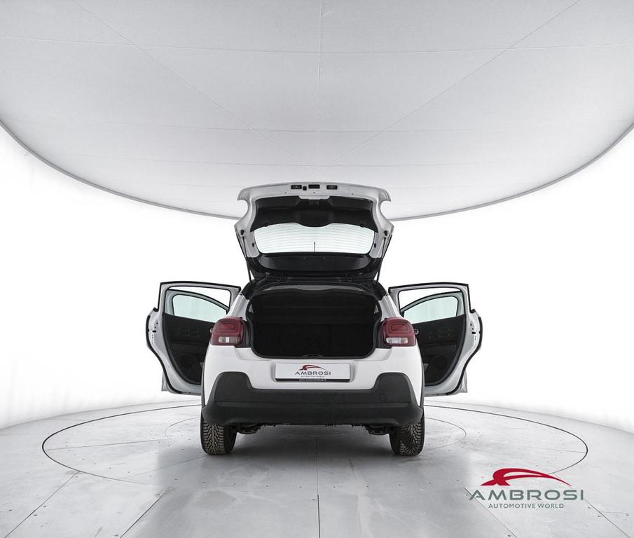 Citroen C3 1.2 puretech Shine s&s 83cv my18