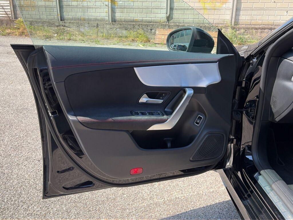 Mercedes CLA Shooting Brake 200 d Premium auto