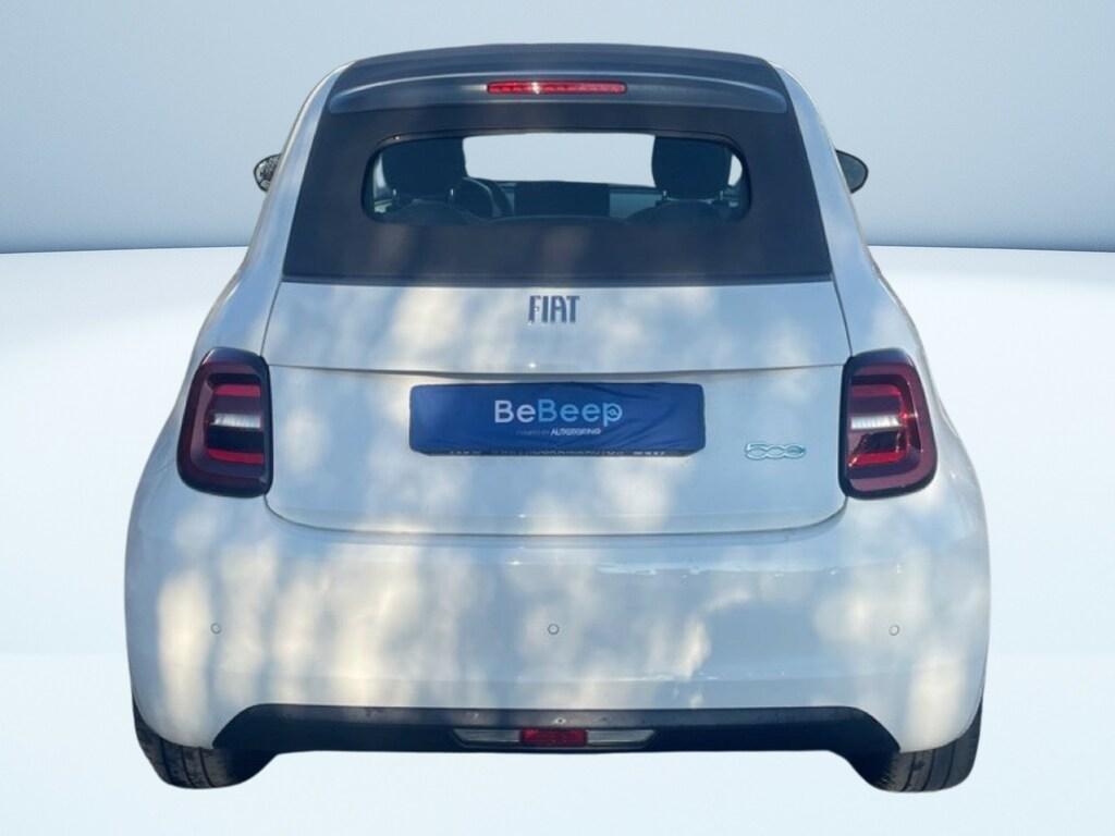 Fiat 500 e Cabrio Icon