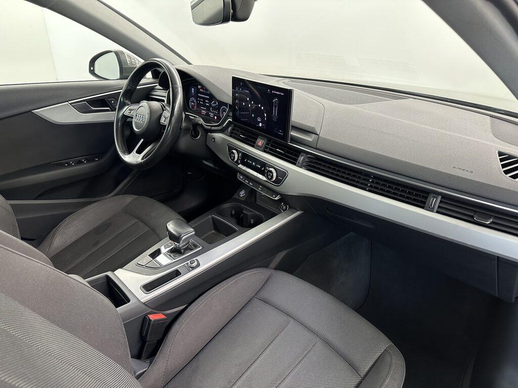 Audi A4 Avant 35 2.0 tdi mhev Business Advanced 163cv s-tronic