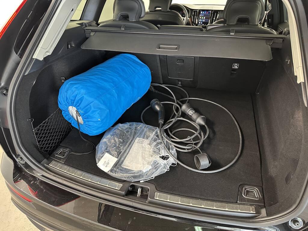 Volvo XC60 2.0 t6 phev Ultra Dark awd auto