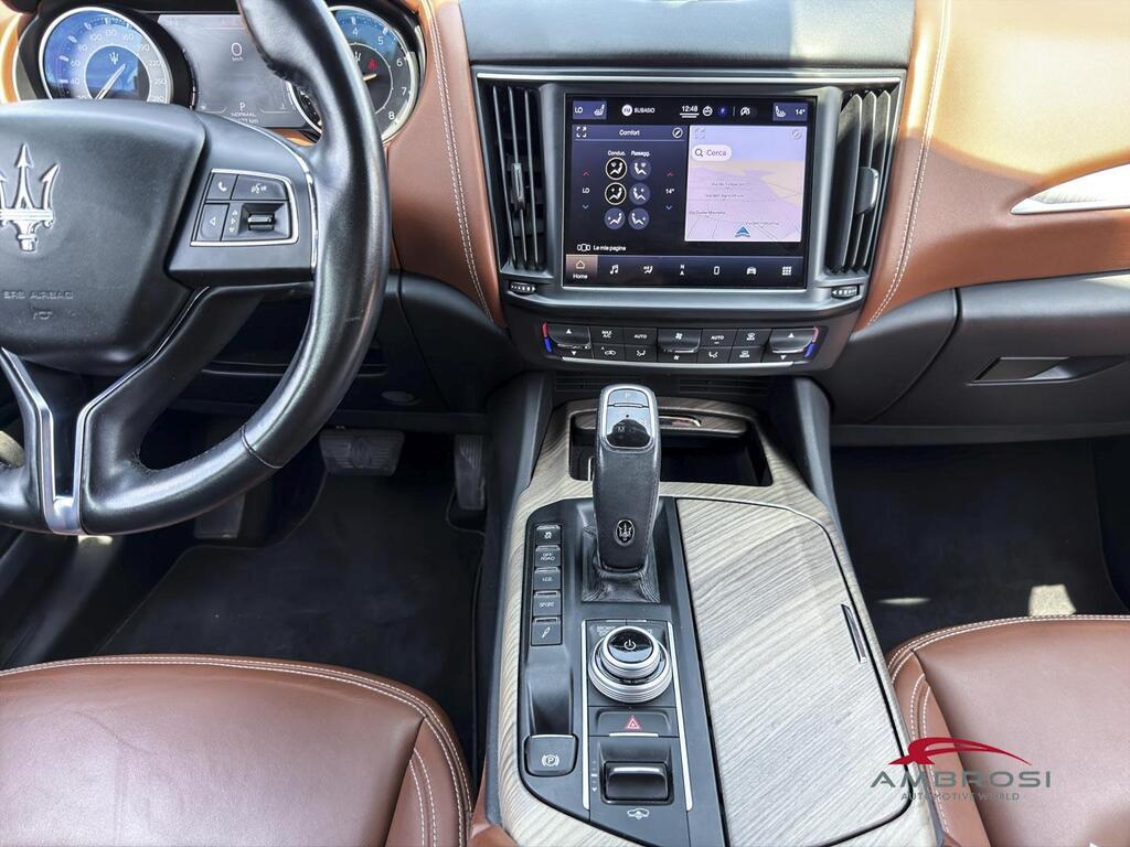 Maserati Levante 3.0 V6 Granlusso 350cv auto