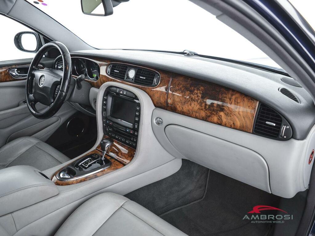 Jaguar XJ 2.7d V6 Executive