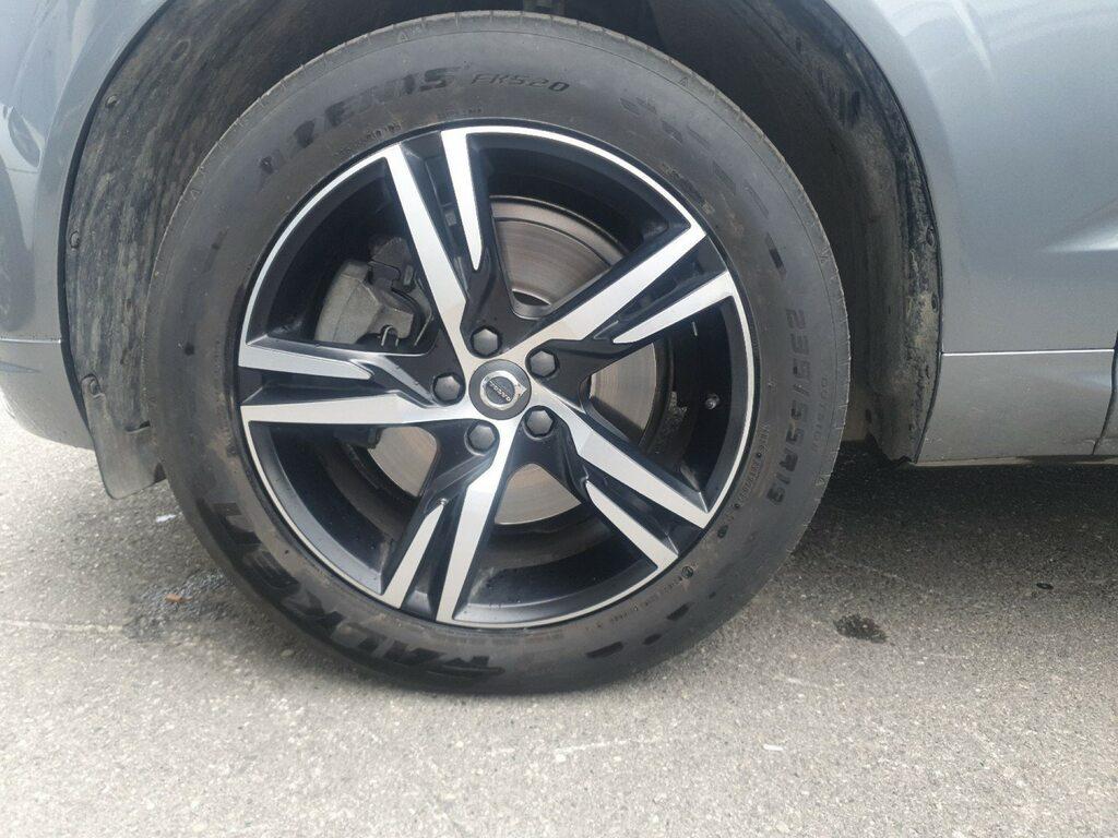 Volvo XC60 2.0 B4 R-design awd auto my20