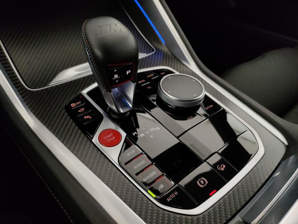 BMW XM 4.4 steptronic