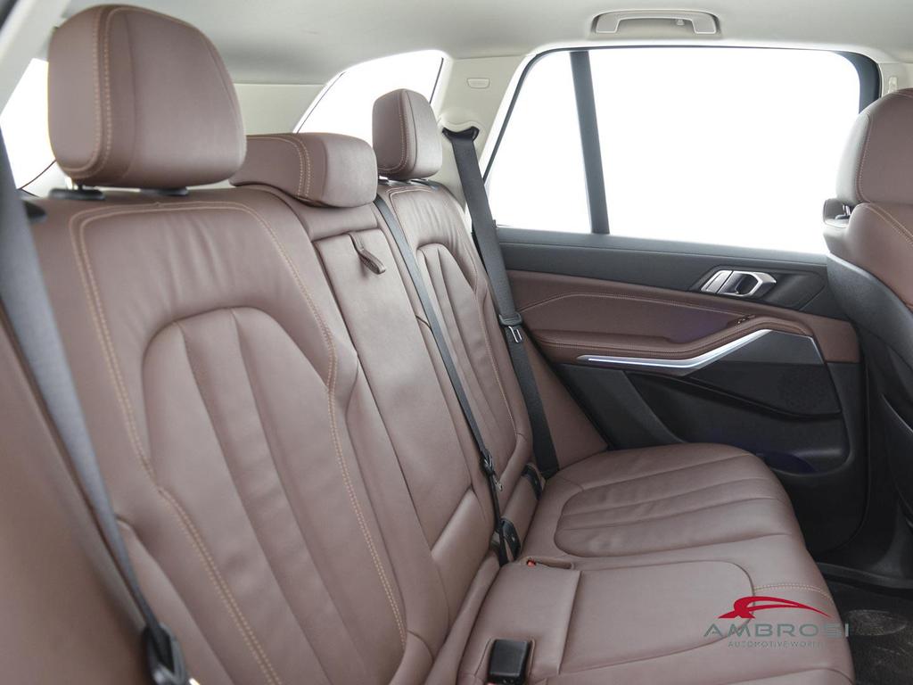 BMW X5 xdrive40d mhev 48V Msport auto
