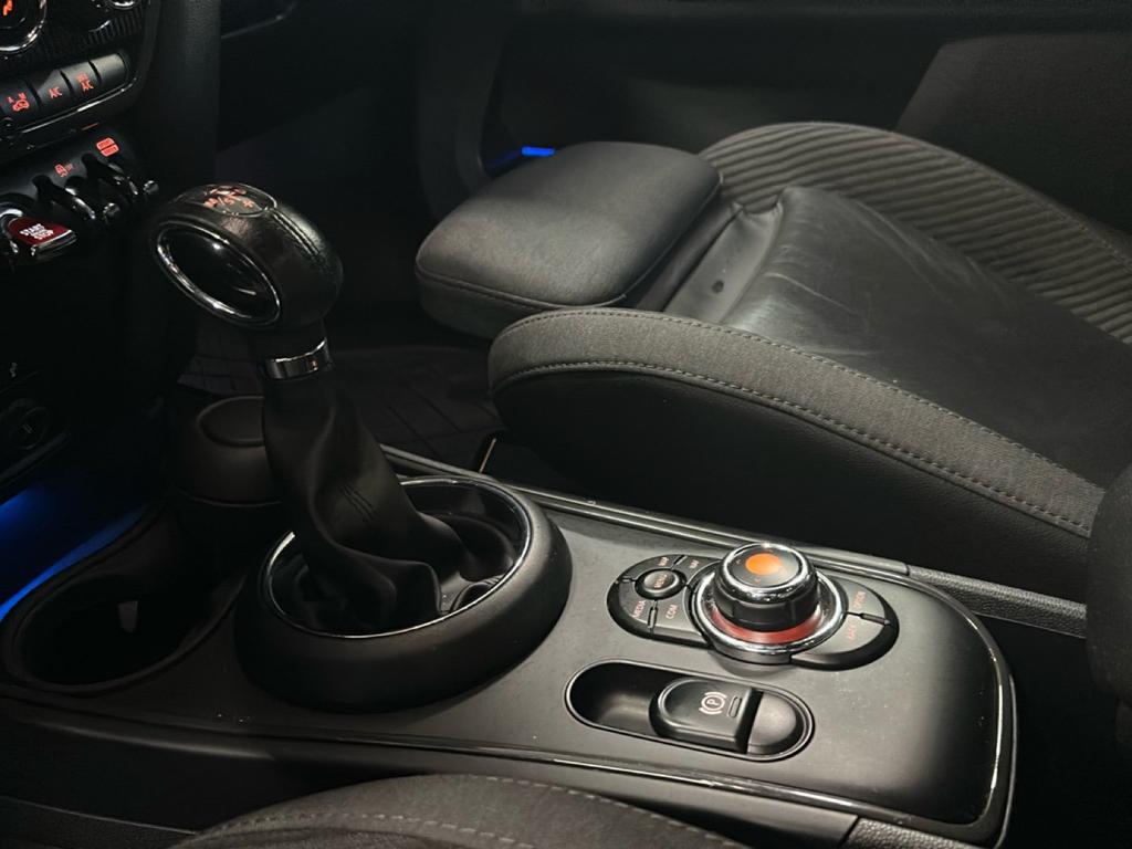 Mini One Countryman 1.5 TwinPower Turbo One Hype Steptronic