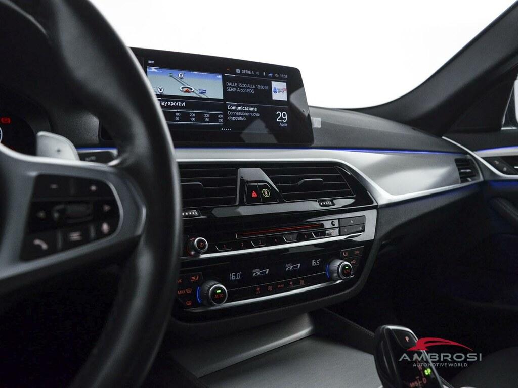 BMW Serie 5 520d xdrive Msport auto