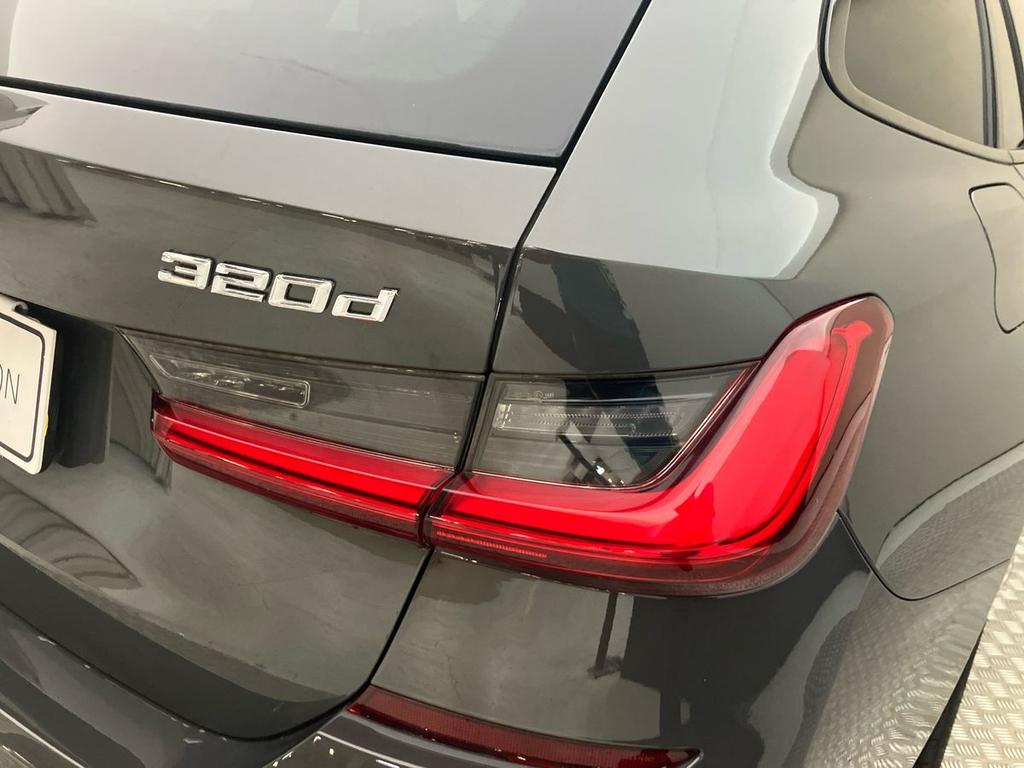 BMW Serie 3 320d Touring mhev 48V xdrive Msport auto