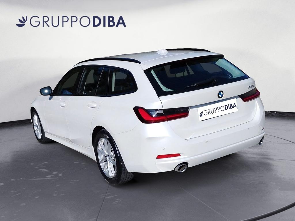 BMW Serie 3 318d Touring mhev 48V auto