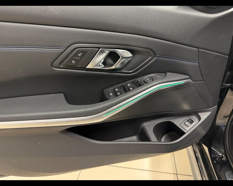 BMW Serie 3 320d mhev 48V Msport auto