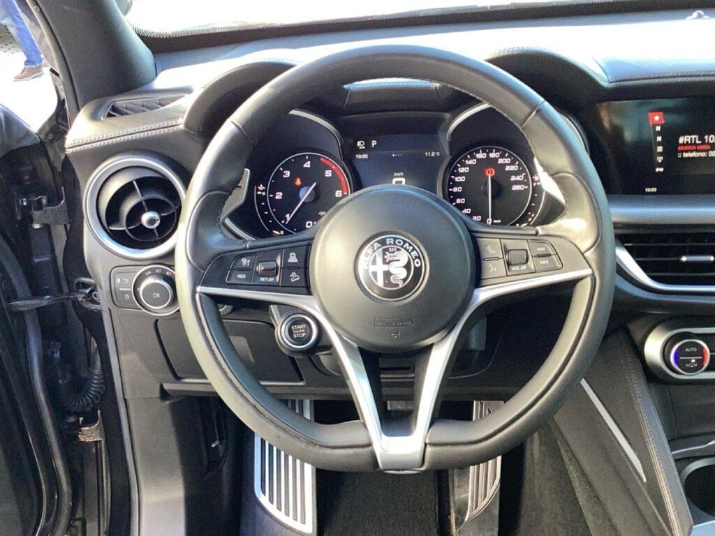 Alfa Romeo Stelvio 2.2 t Executive Q4 210cv auto my19