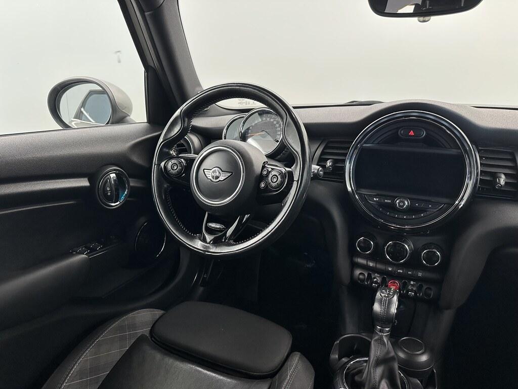 Mini Cooper D 1.5 D Cooper D Auto
