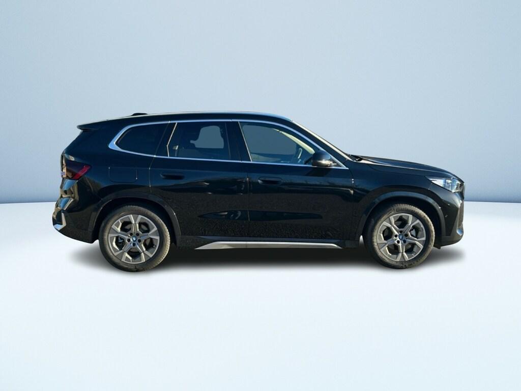 BMW iX1 edrive 20 X-Line