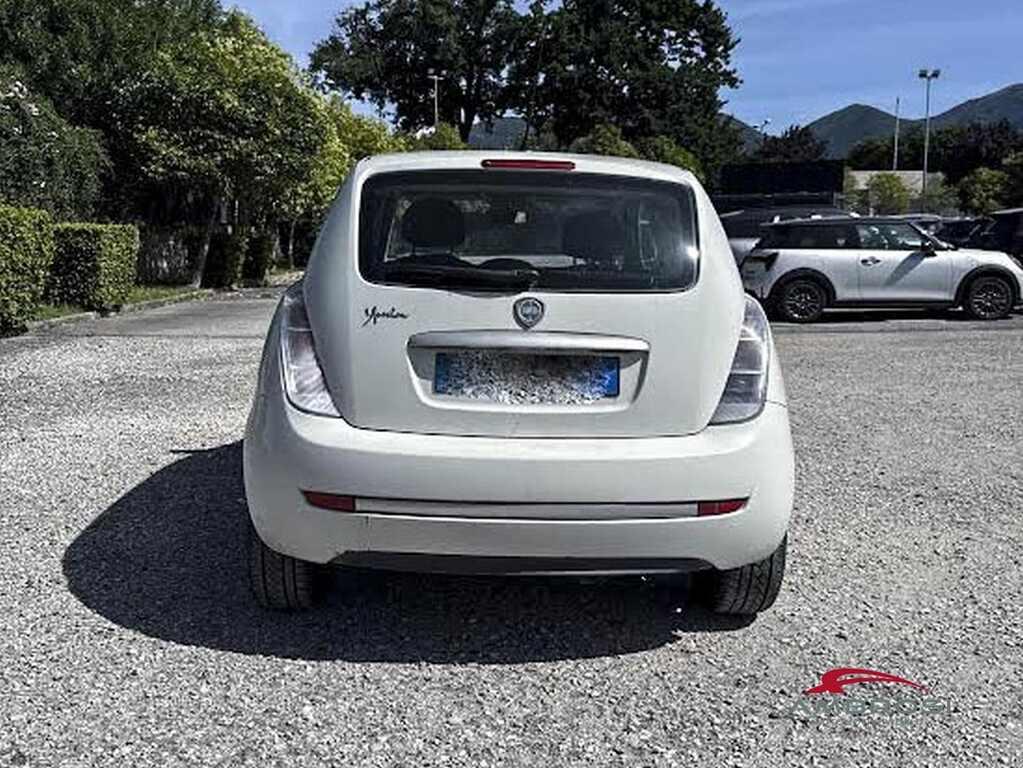 Lancia Ypsilon 1.4 8v New Oro (oro) ecochic Gpl