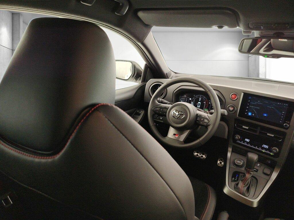 Toyota GR Yaris 1.6 Circuit dat-8
