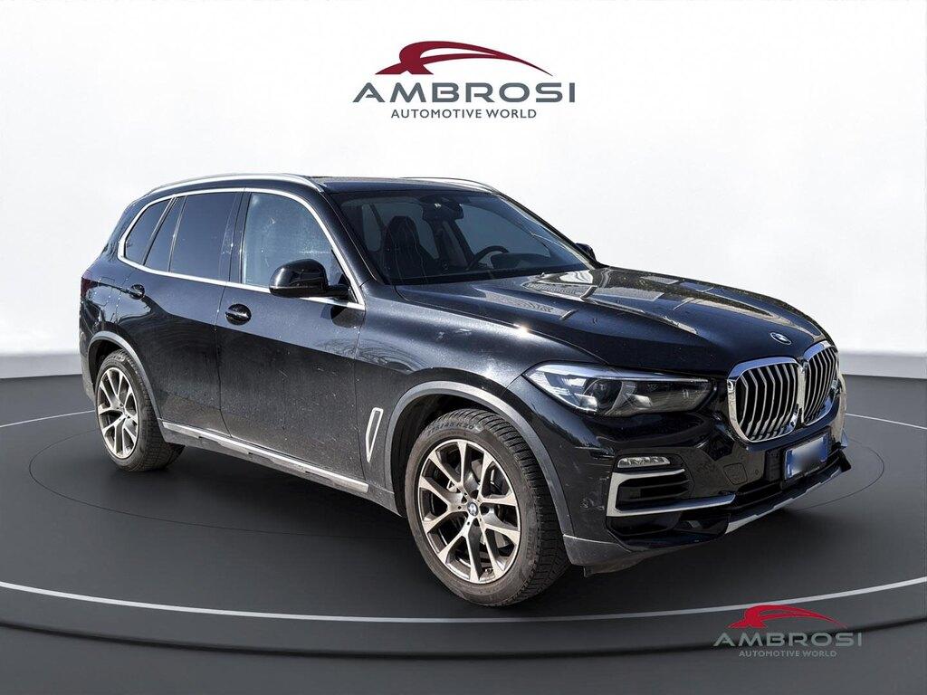 BMW X5 xdrive30d mhev 48V xLine auto