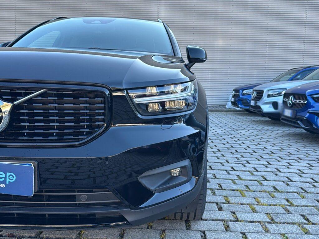 Volvo XC40 2.0 B4 R-design awd auto my21